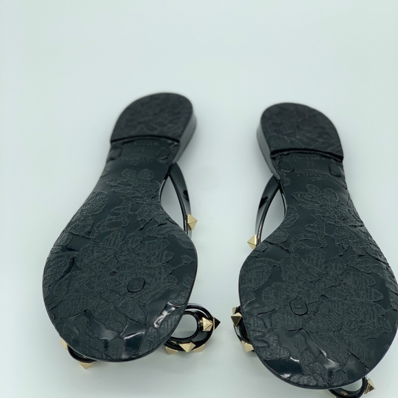 VALENTINO GARAVANI Rockstud Jelly Thong Sandal - Picture 4 of 6